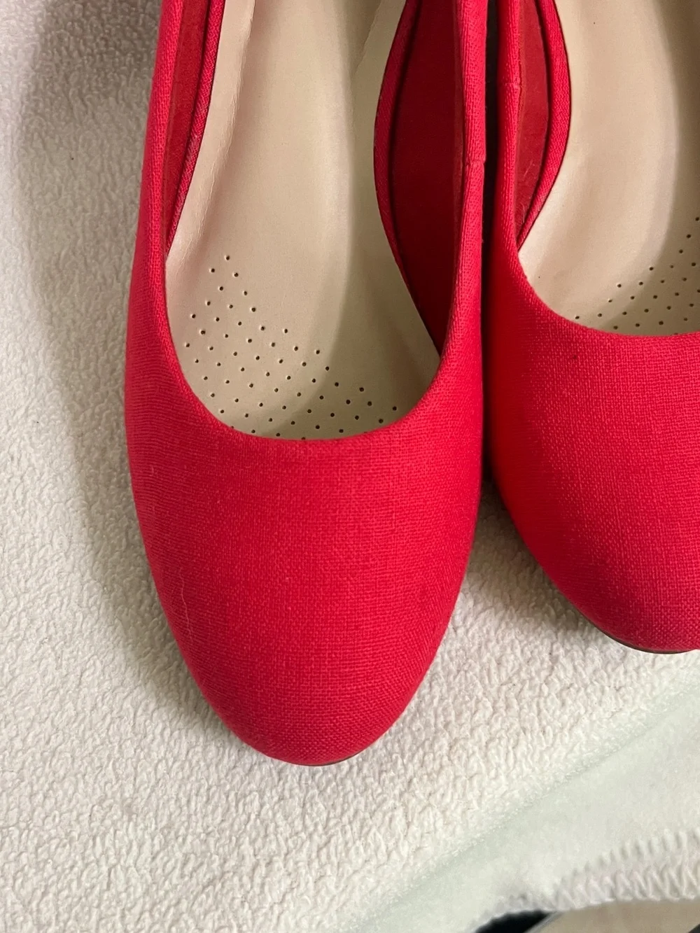 Clarks Mallory Luna Platform Wedge Shoes Red Slip On Women's Size 8.5